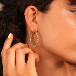 Orecchini a Cerchio Design Treccia