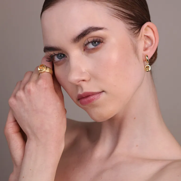 Orecchini Pendenti Martellati in Argento 925 placcato Oro Giallo 18Kt con Pietra Naturale Ovale